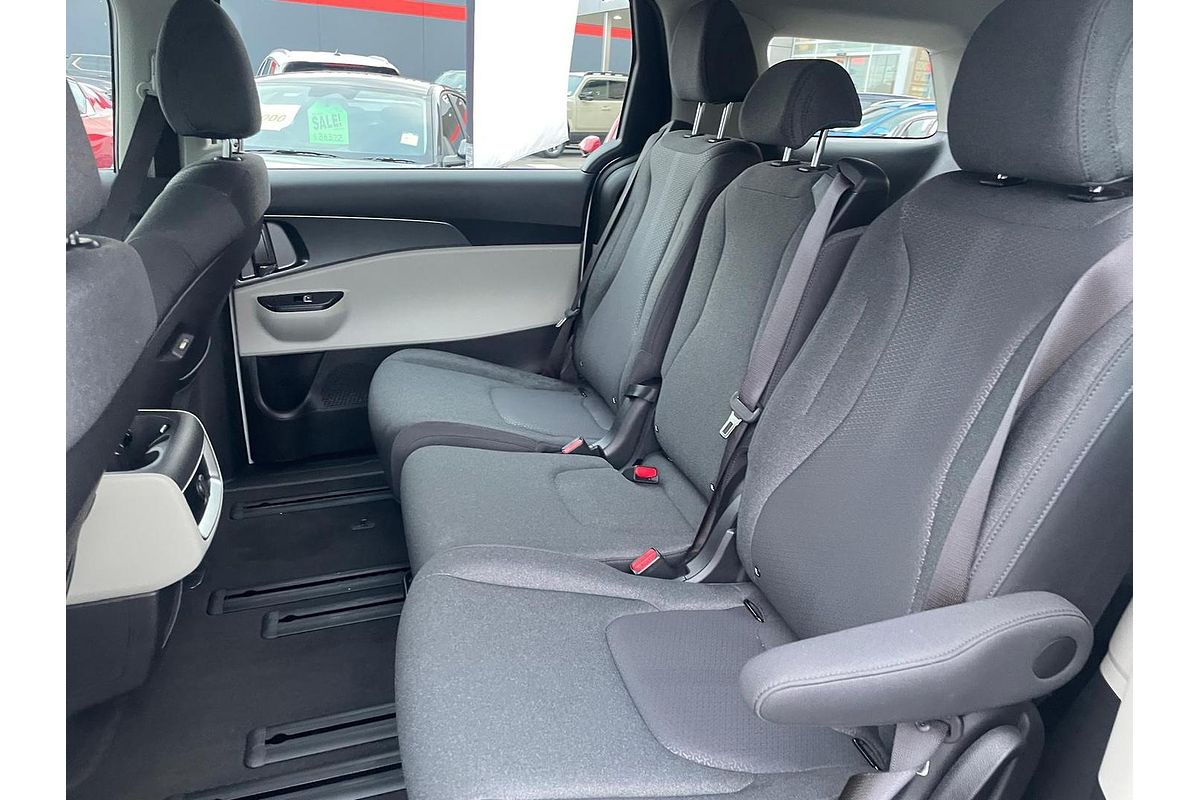 2024 Kia Carnival S KA4