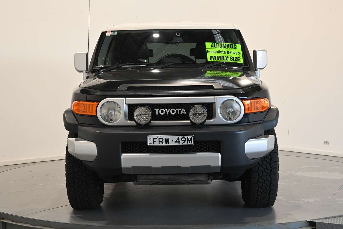 2013 Toyota FJ Cruiser GSJ15R