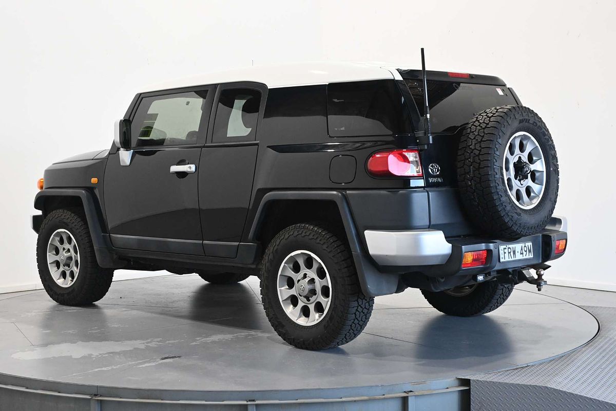 2013 Toyota FJ Cruiser GSJ15R