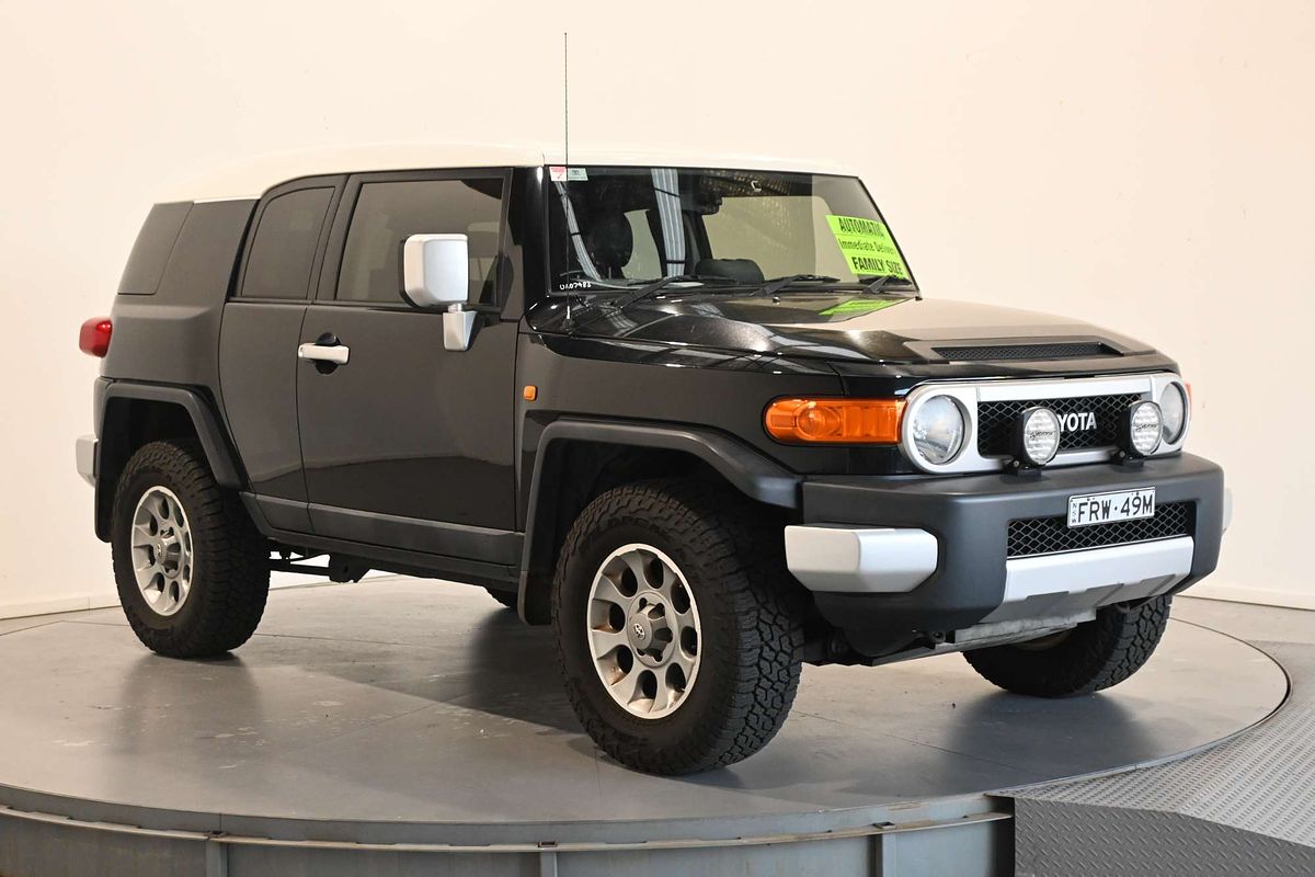 2013 Toyota FJ Cruiser GSJ15R