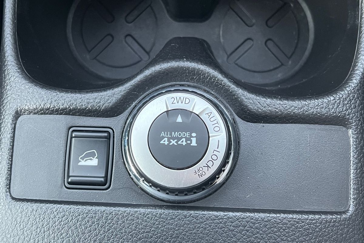 2016 Nissan X-TRAIL ST T32