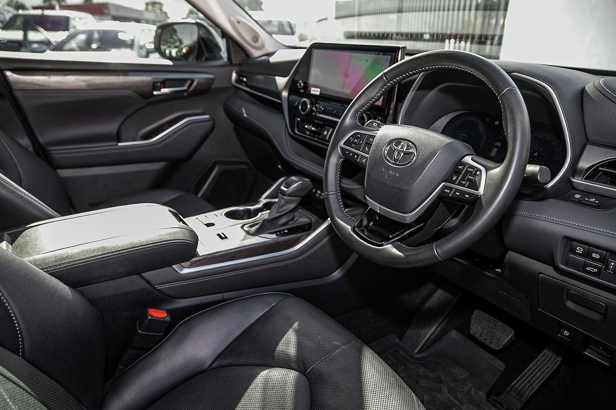2024 Toyota Kluger Grande AXUH78R