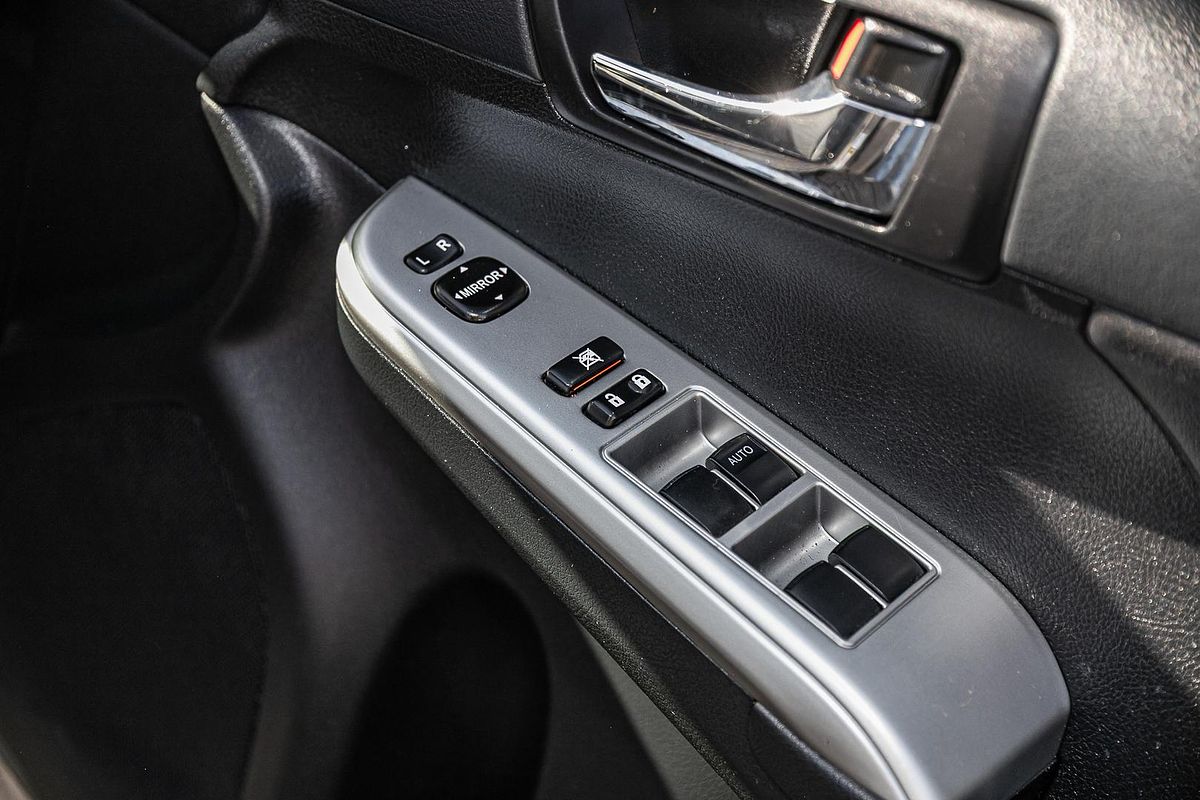 2014 Toyota Camry Hybrid H AVV50R
