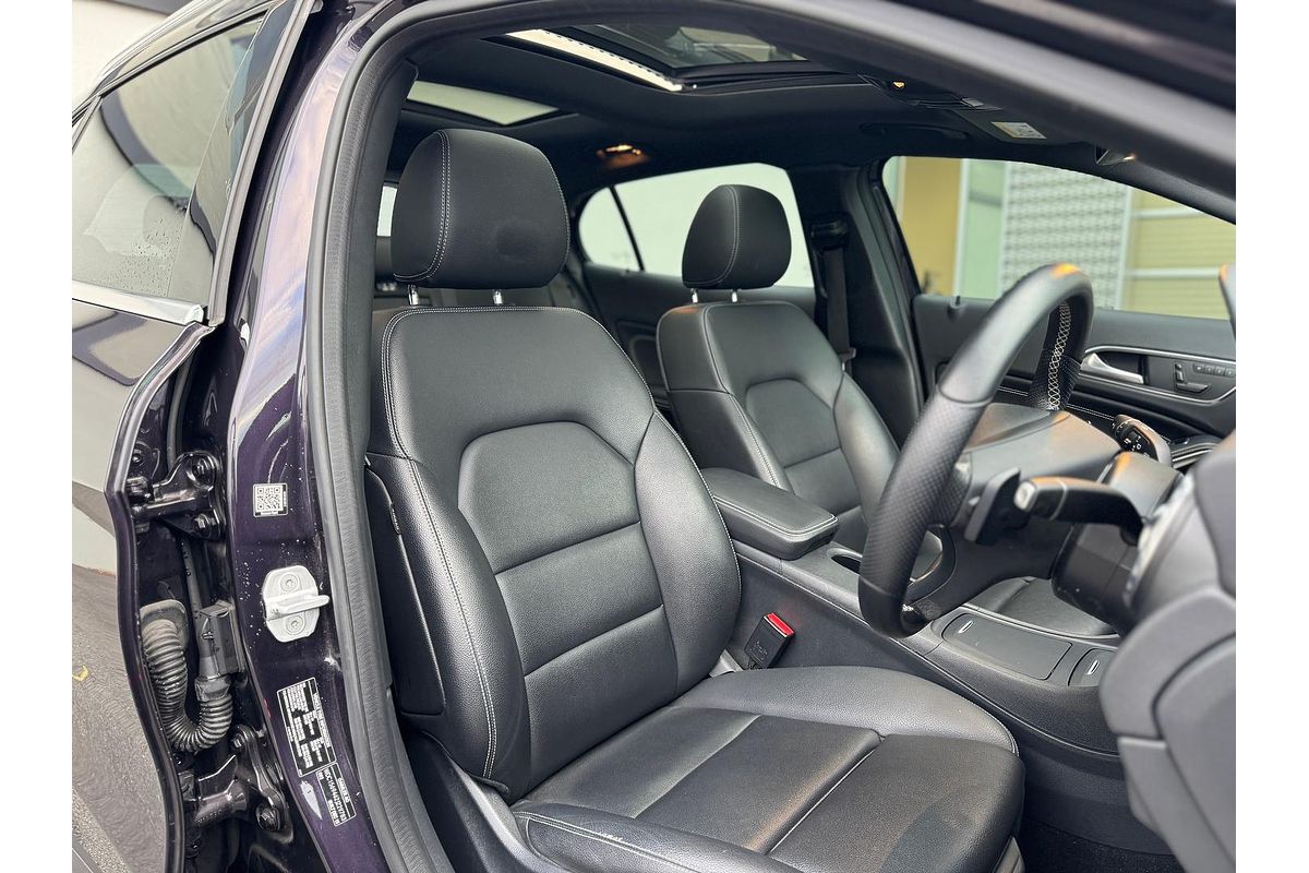 2015 Mercedes-Benz GLA-Class GLA250 X156
