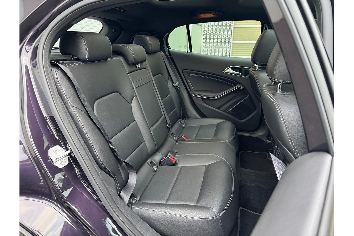 2015 Mercedes-Benz GLA-Class GLA250 X156