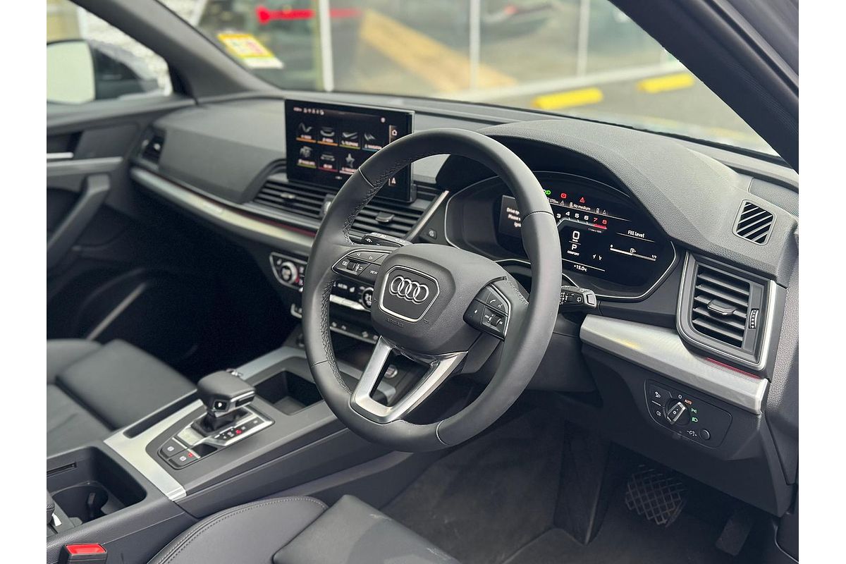 2025 Audi Q5 45 TFSI Sport FY
