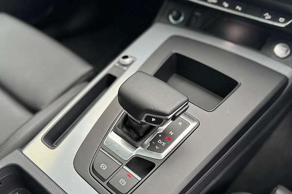 2025 Audi Q5 45 TFSI Sport FY