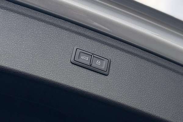 2025 Audi Q5 45 TFSI Sport FY