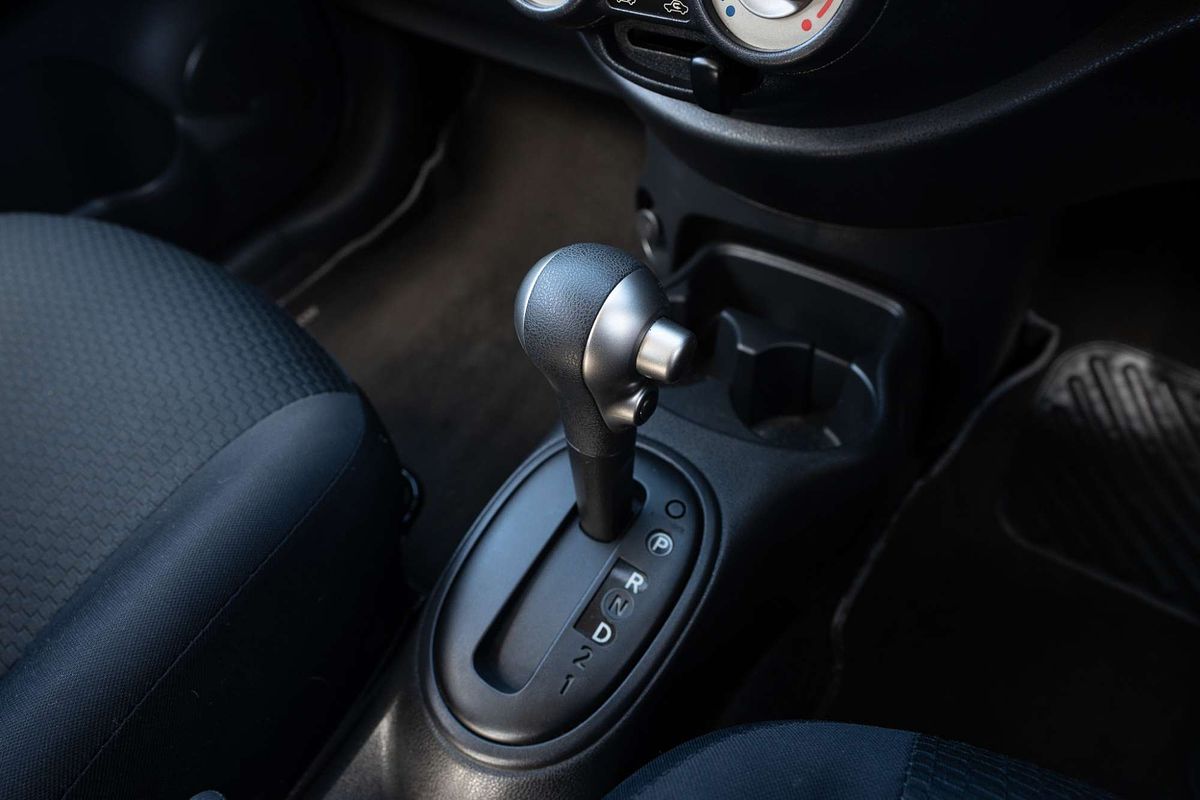 2012 Nissan Micra ST K13