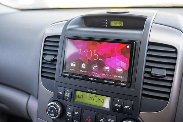 2014 Kia Carnival Platinum YP