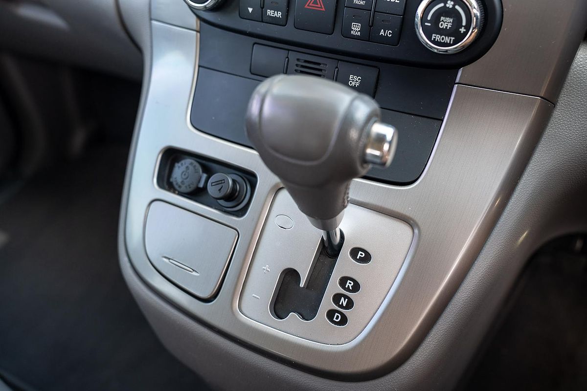 2014 Kia Carnival Platinum YP