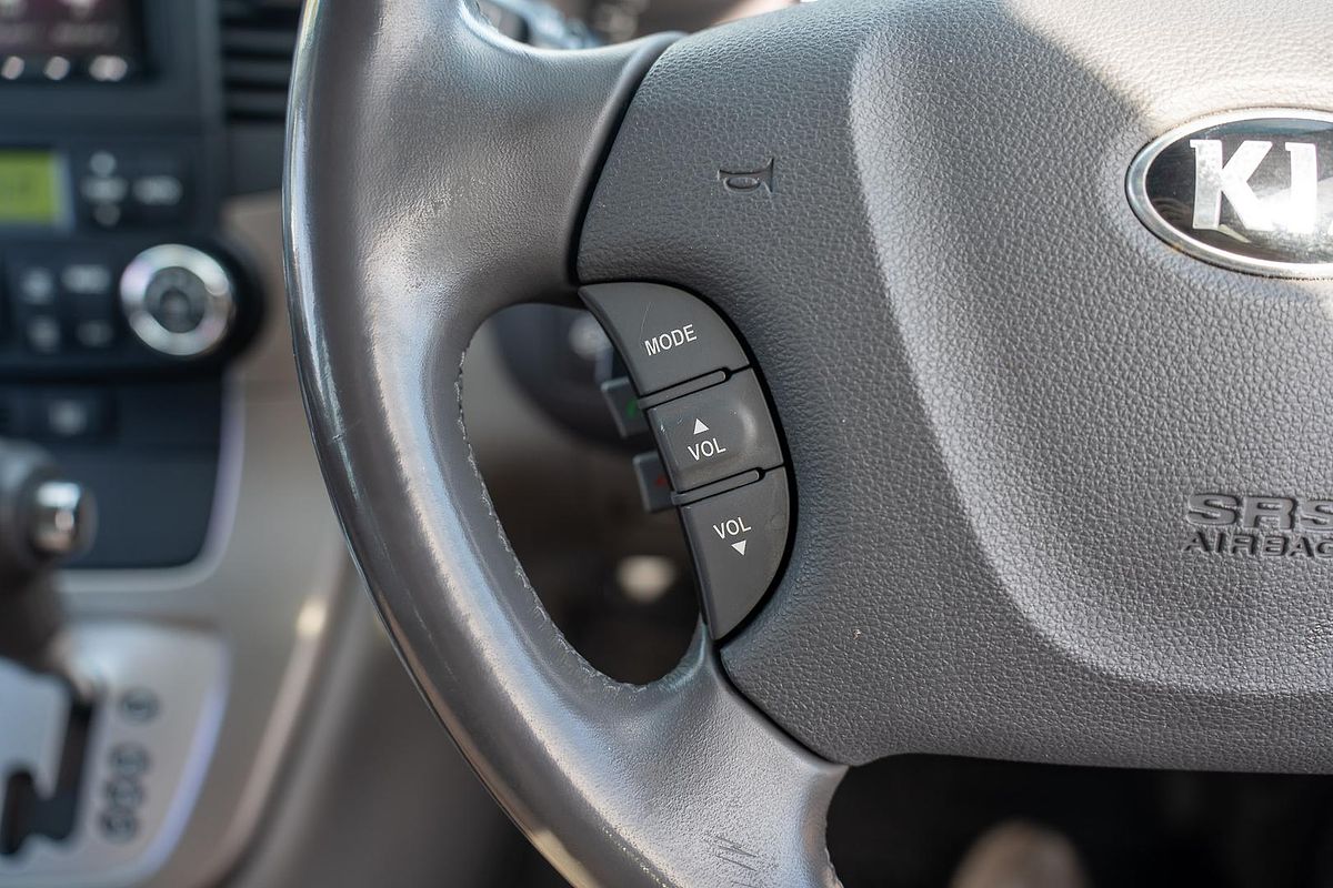 2014 Kia Carnival Platinum YP