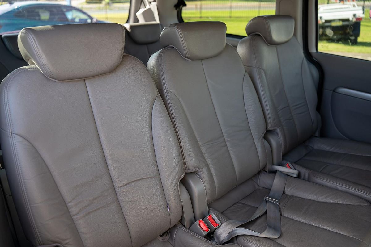 2014 Kia Carnival Platinum YP