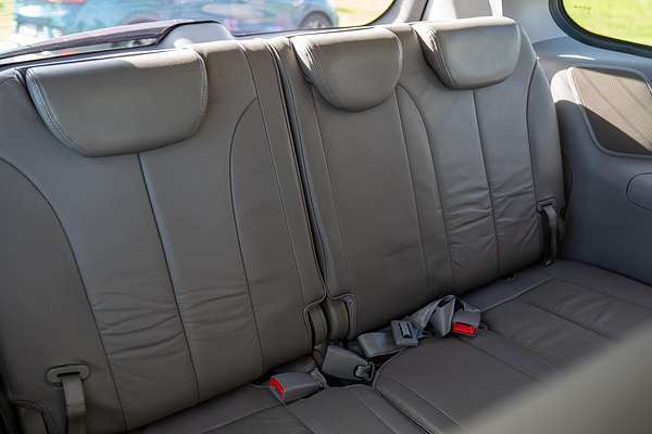 2014 Kia Carnival Platinum YP