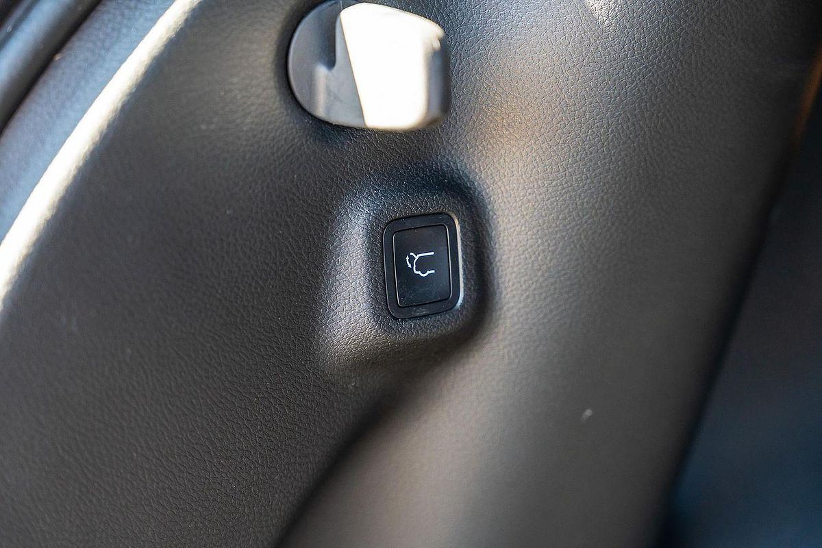 2022 Jeep Compass S-Limited M6