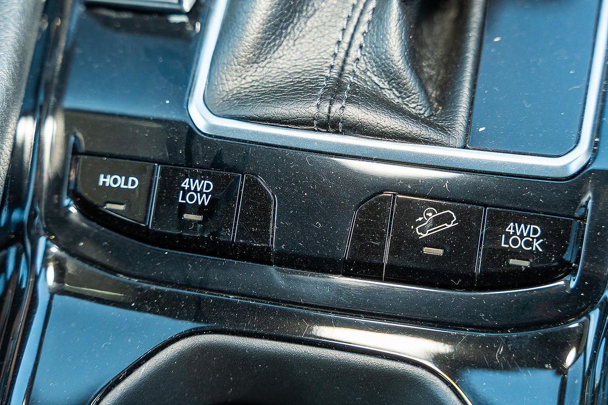 2022 Jeep Compass S-Limited M6