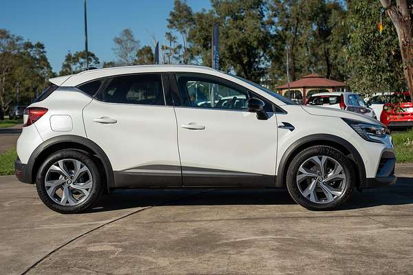 2022 Renault Captur R.S. Line XJB