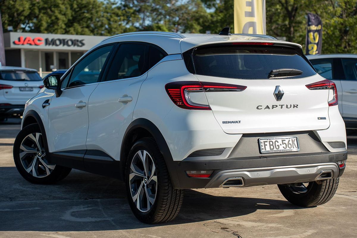 2022 Renault Captur R.S. Line XJB