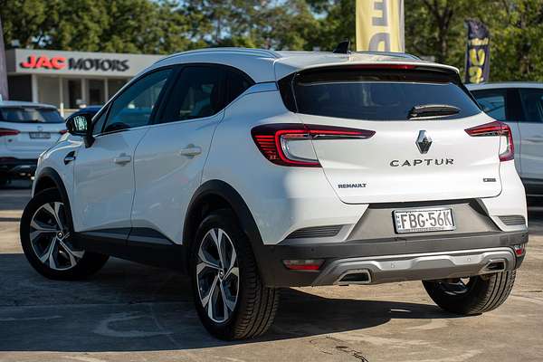 2022 Renault Captur R.S. Line XJB