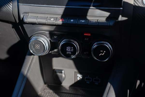 2022 Renault Captur R.S. Line XJB