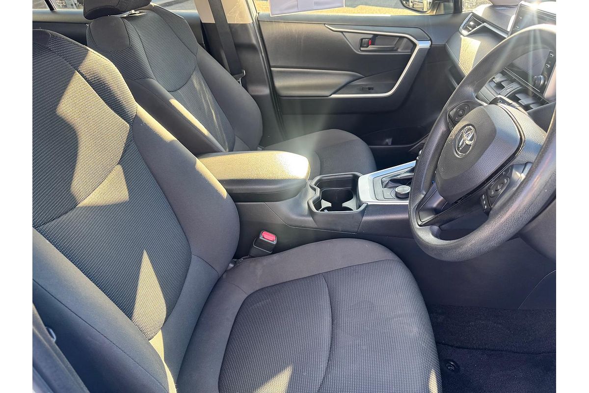2020 Toyota RAV4 GX AXAH54R
