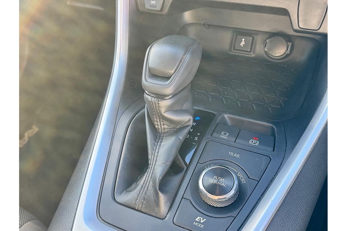 2020 Toyota RAV4 GX AXAH54R