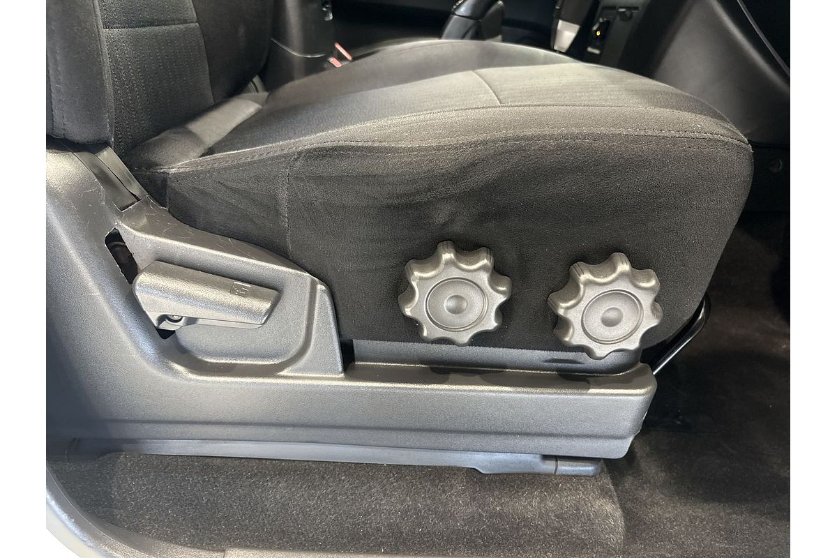 2019 Mitsubishi Pajero GLX NX
