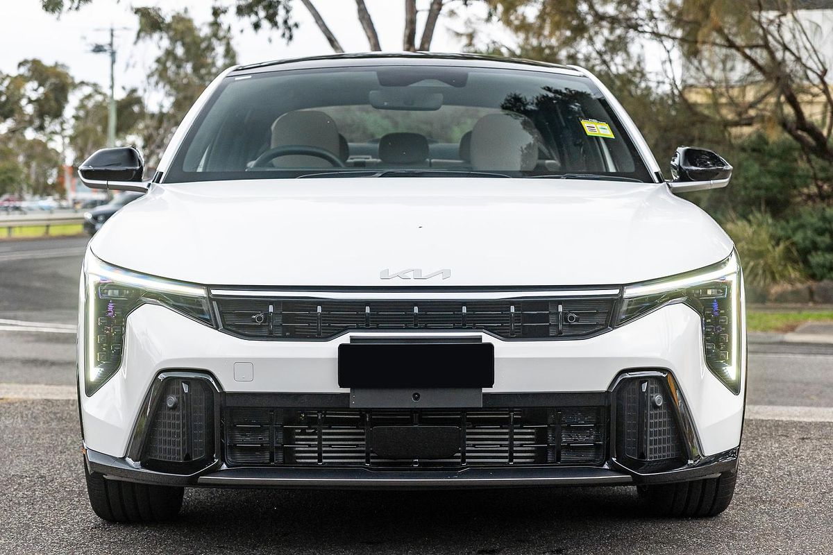 2025 Kia K4 GT-Line CL4m