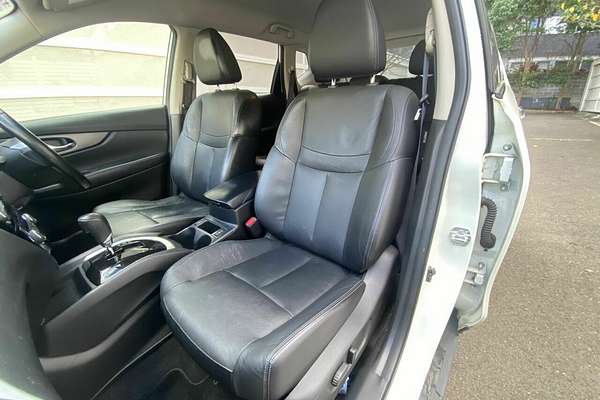 2015 Nissan X-TRAIL ST-L T32