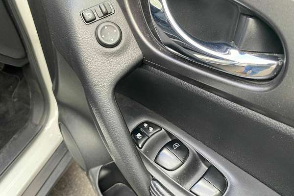 2015 Nissan X-TRAIL ST-L T32