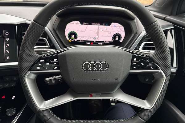 2024 Audi Q4 e-tron 55 F4