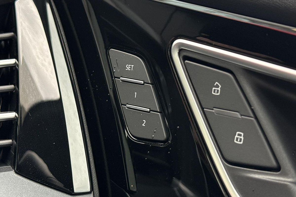 2024 Audi Q4 e-tron 55 F4