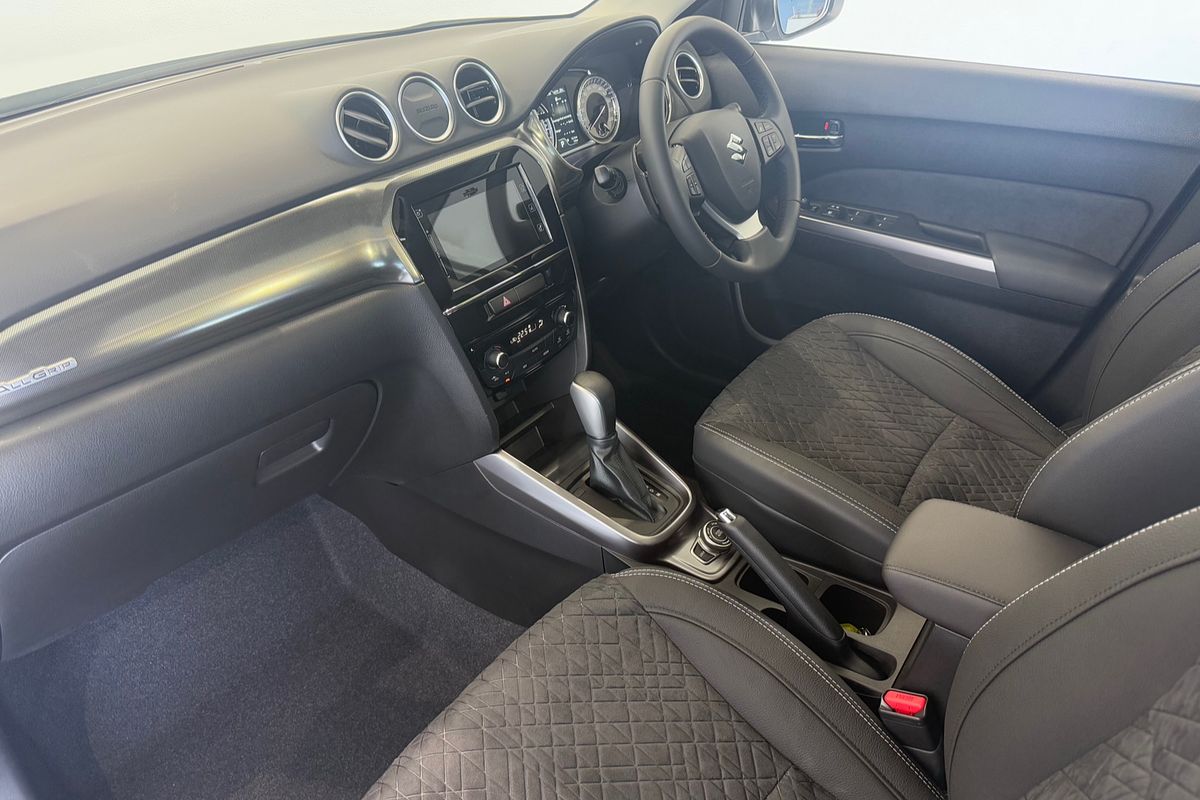 2023 Suzuki Vitara Turbo LY Series II