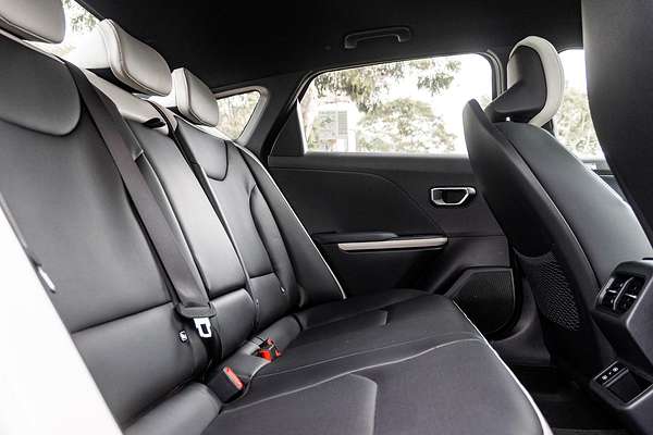 2025 Kia K4 GT-Line CL4m