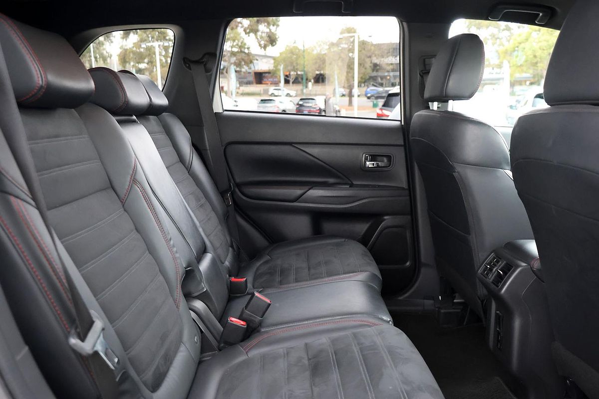2020 Mitsubishi Outlander Black Edition ZL