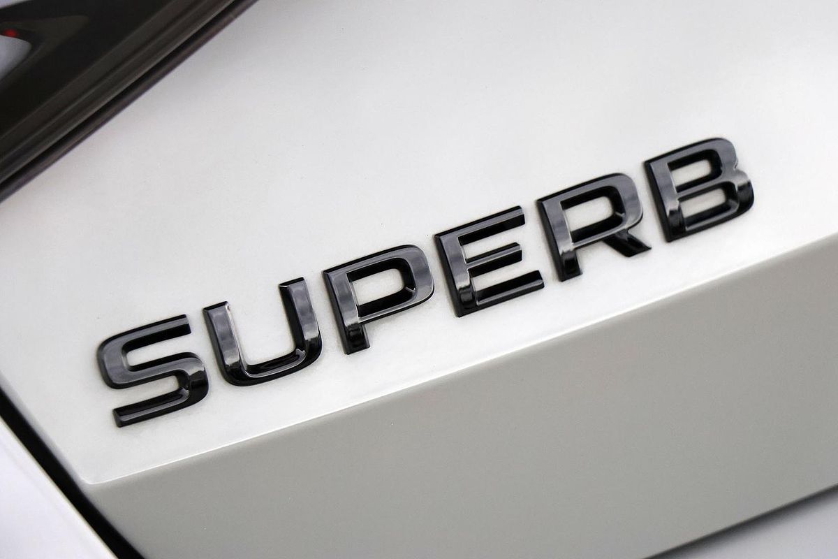 2023 SKODA Superb 206TSI SportLine NP
