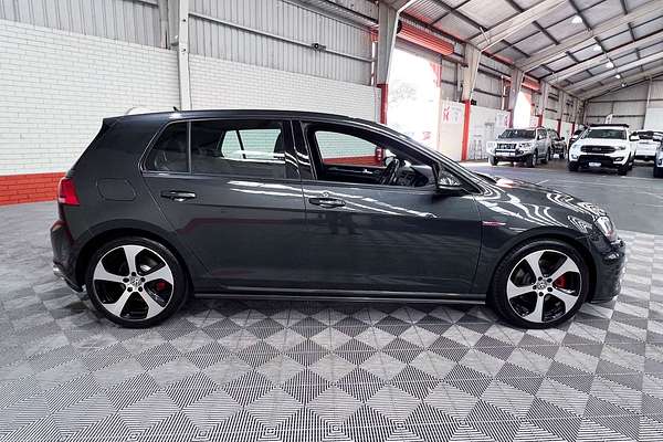 2015 Volkswagen Golf GTI 7