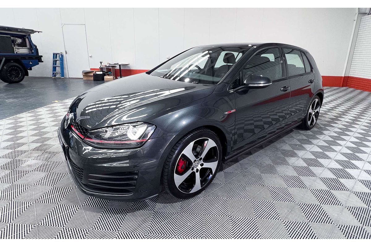 2015 Volkswagen Golf GTI 7
