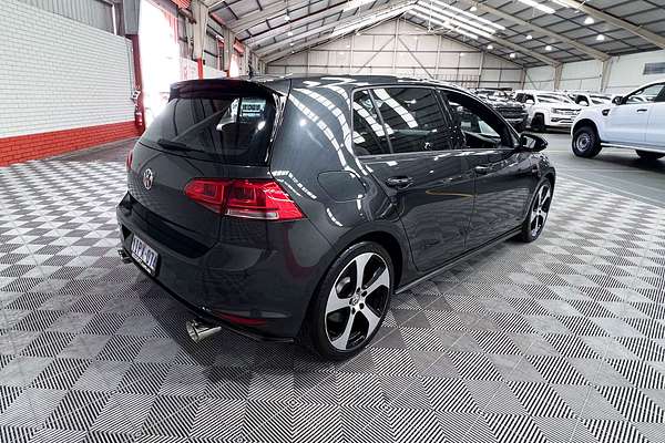 2015 Volkswagen Golf GTI 7