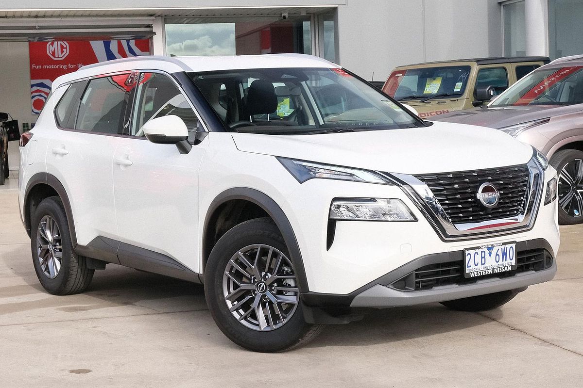 2025 Nissan X-TRAIL ST T33