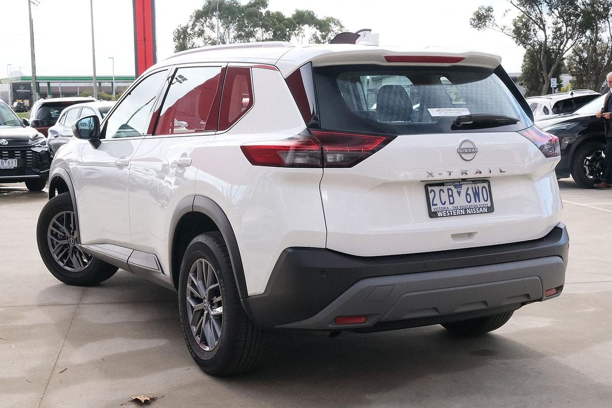 2025 Nissan X-TRAIL ST T33