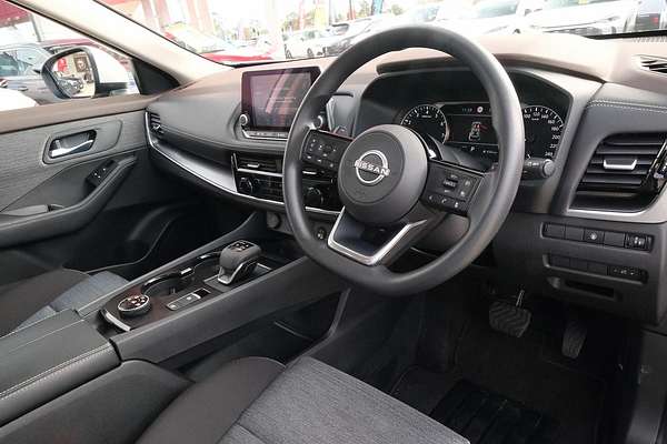 2025 Nissan X-TRAIL ST T33