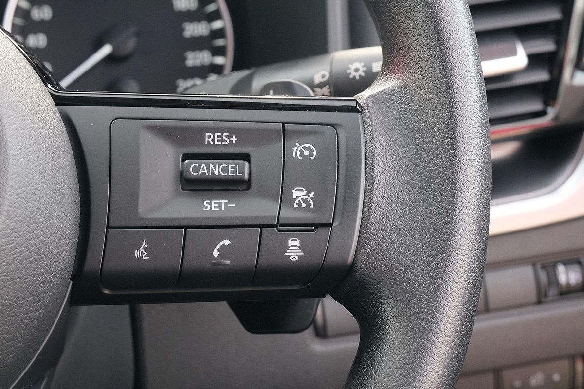 2025 Nissan X-TRAIL ST T33