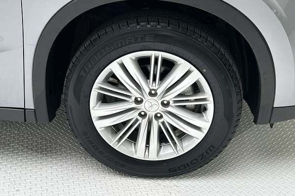 2023 Mitsubishi Outlander ES ZM