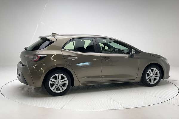 2018 Toyota Corolla Ascent Sport MZEA12R