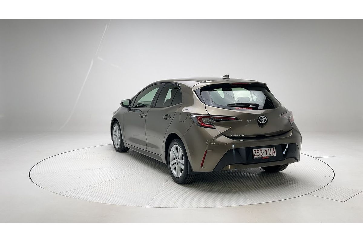 2018 Toyota Corolla Ascent Sport MZEA12R