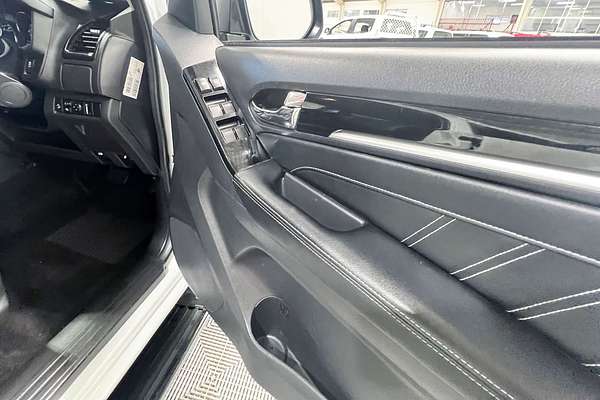 2021 Isuzu MU-X LS-T