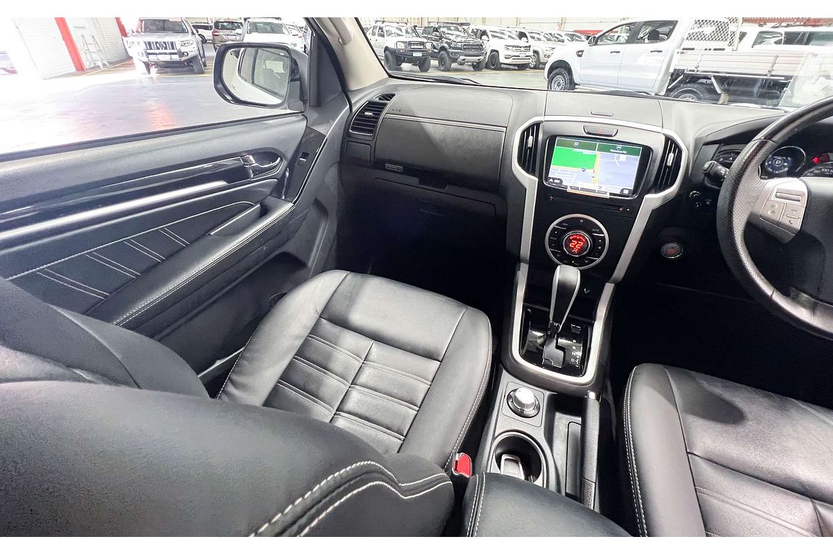 2021 Isuzu MU-X LS-T