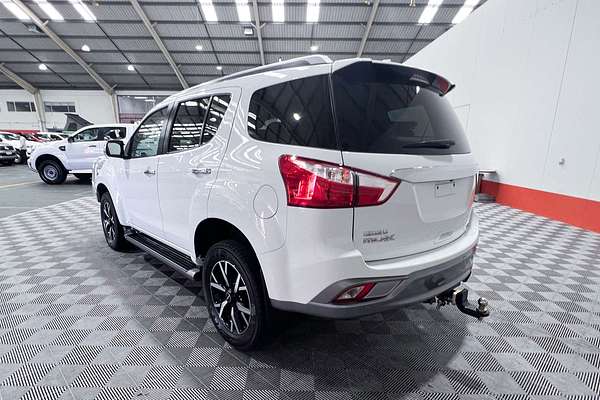2021 Isuzu MU-X LS-T