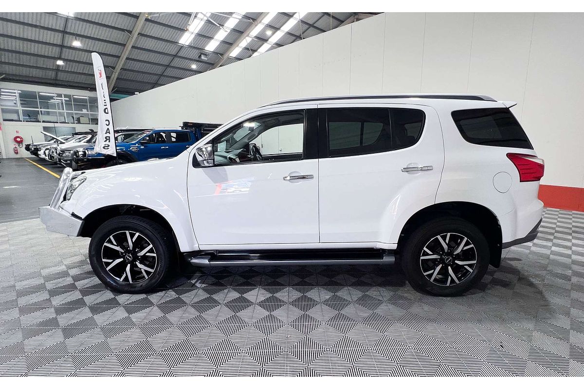 2021 Isuzu MU-X LS-T